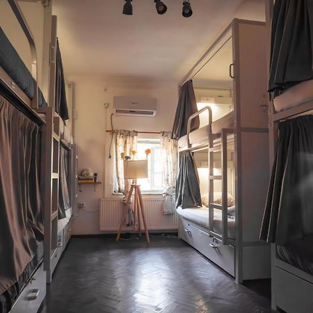 Albergue T5 Social Bucarest Exterior foto