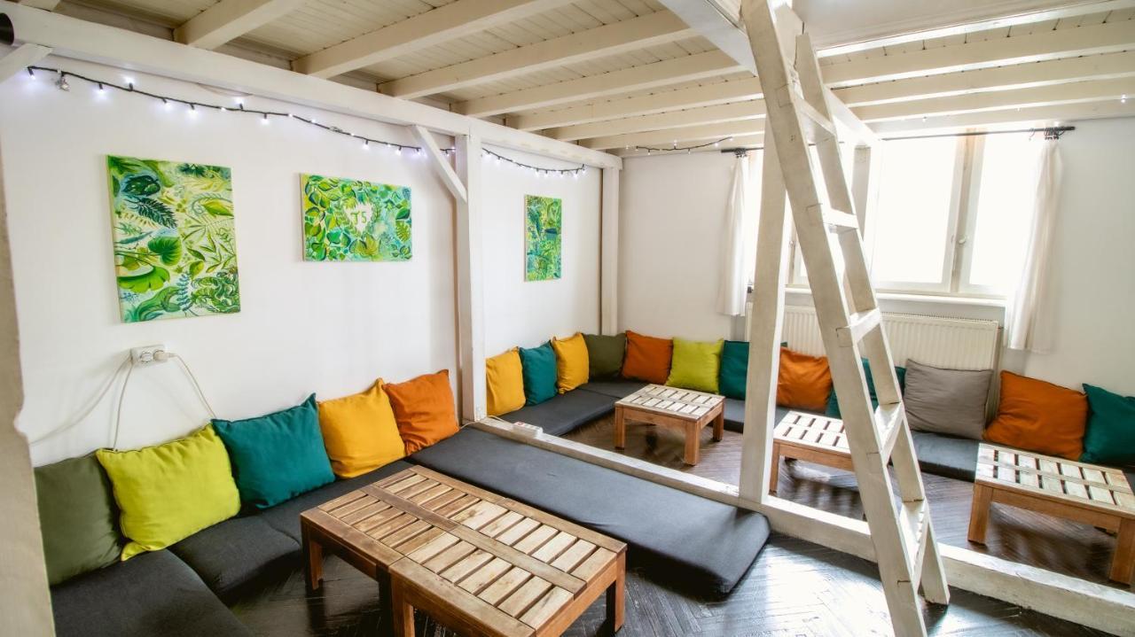 Albergue T5 Social Bucarest Exterior foto